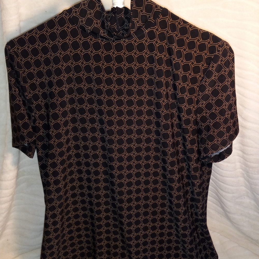 Anne Klein, Size S, black and brown.
